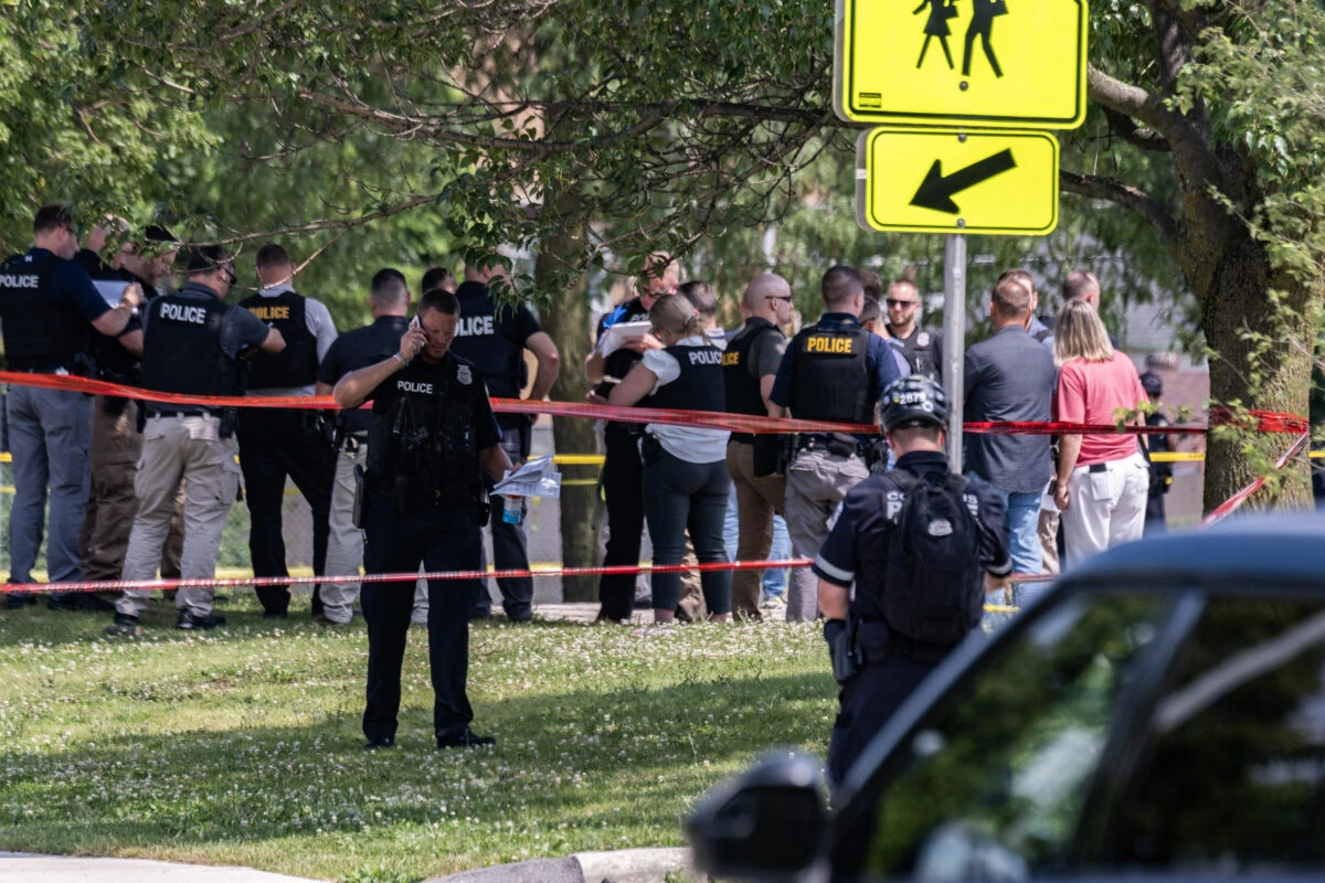 Policajac se suočio s napadačem na Trumpa prije pucnjave: Objavljena snimka s uniforme