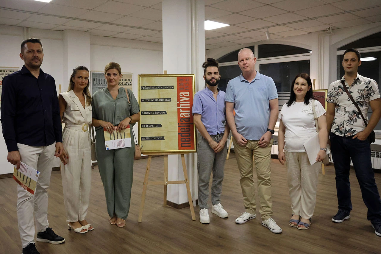 U mostarskom Centru za kulturu predstavljena izložba plakata