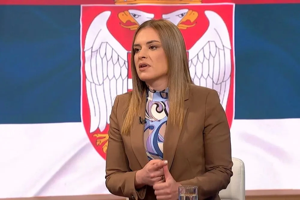Ministrica bez diplome koju je navela u biografiji