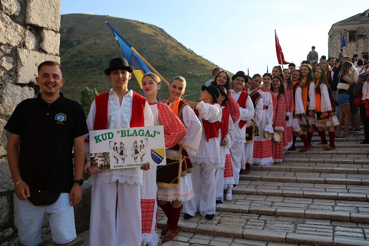 FOTO | U Blagaju održan Međunarodni festival folklora ''41. susreti prijateljstva''
