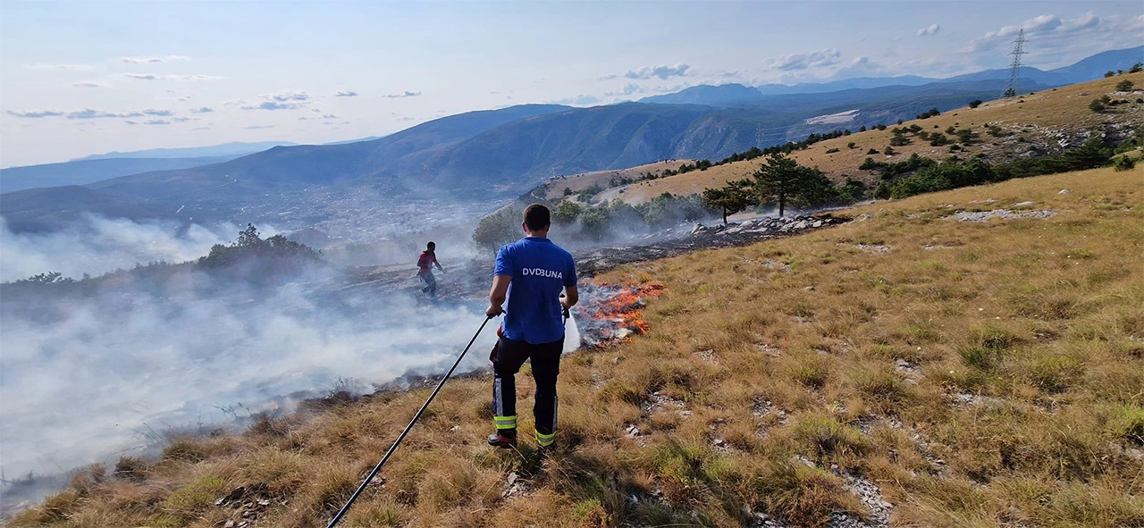 VIDEO/FOTO: Borba vatrogasaca na Fortici
