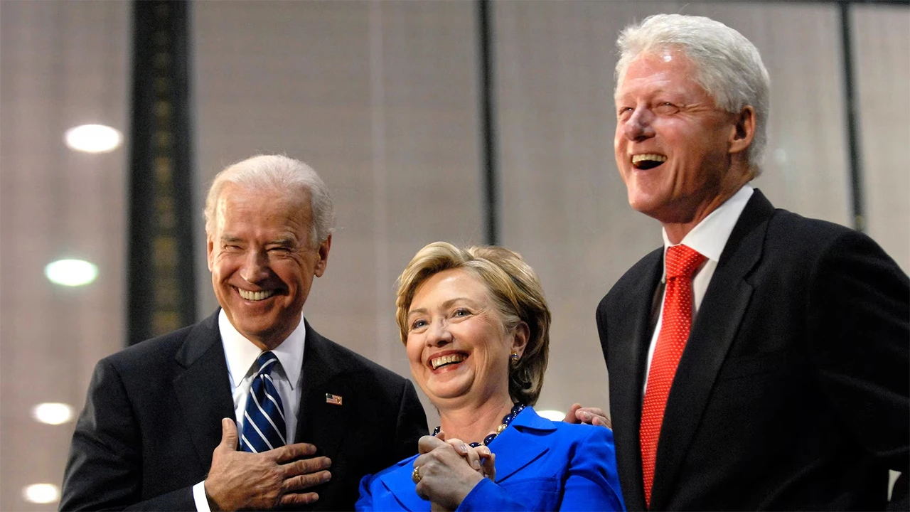 Bill i Hillary Clinton smiruju situaciju s donatorima nakon Bidenovog nastupa na debati