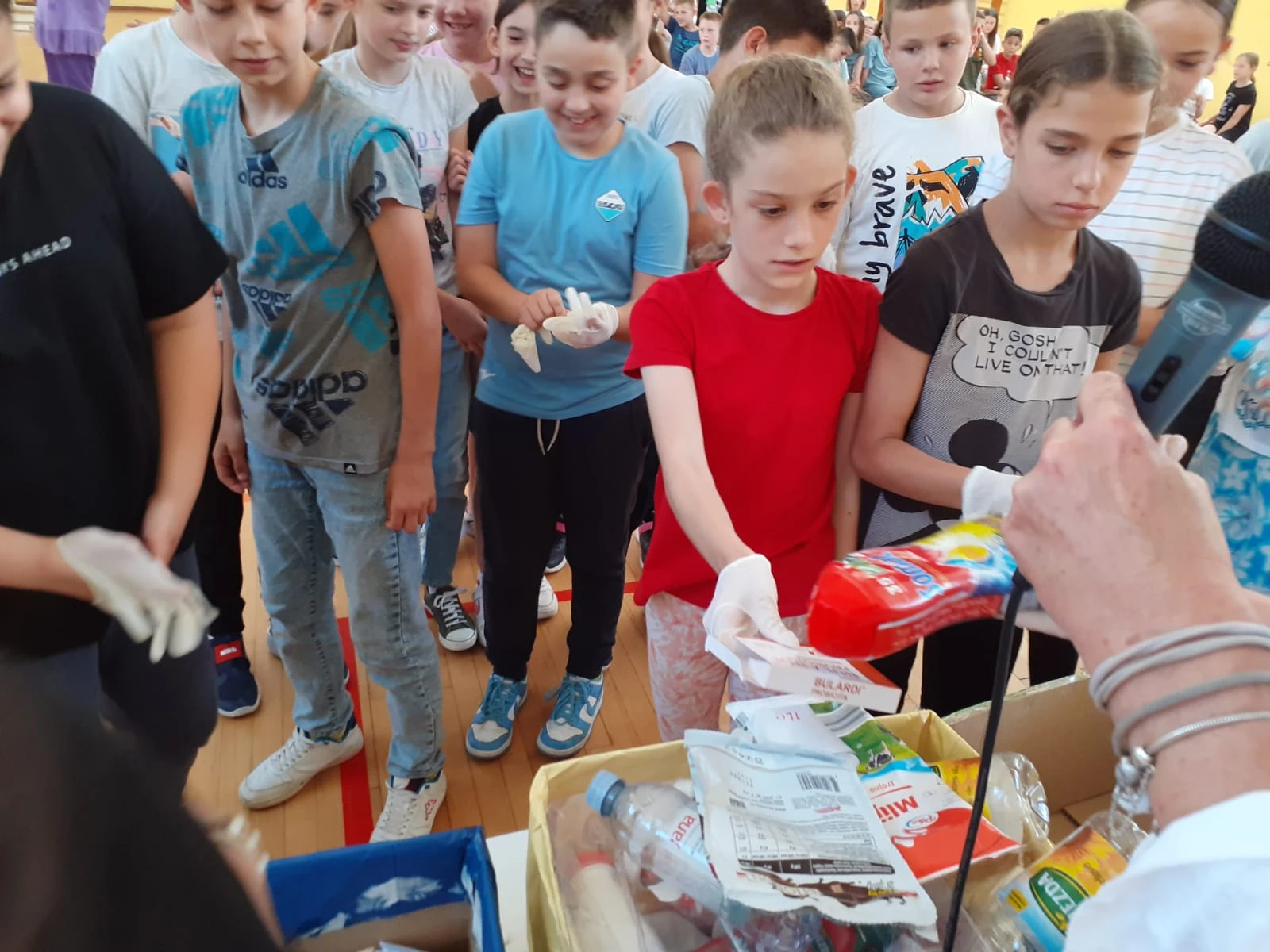 Ekološki projekt u Čapljini: Udruga Močvara recikliranjem izrađuje unikatne suvenire