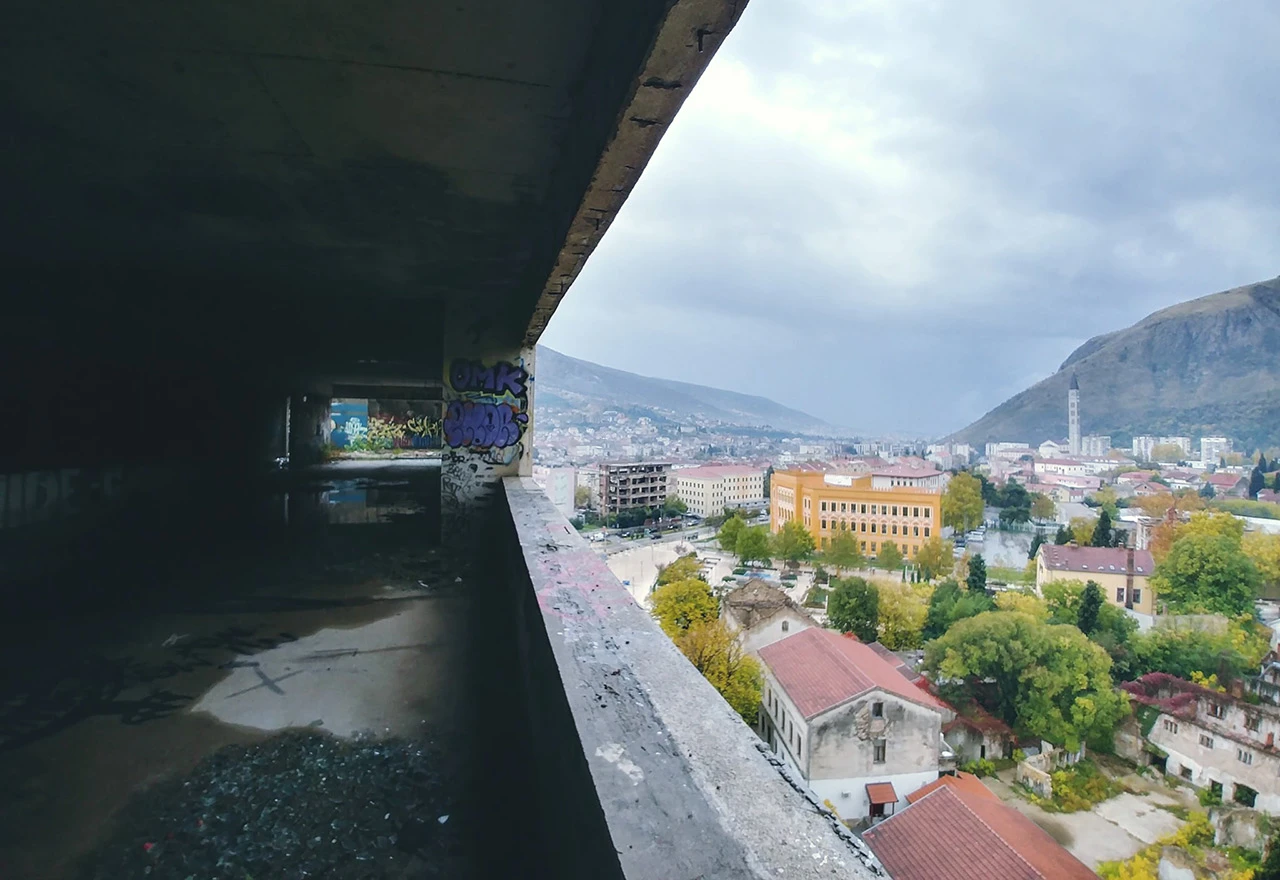 Grad pitao mlade: Imaju li volje i želje da mijenjaju Mostar?