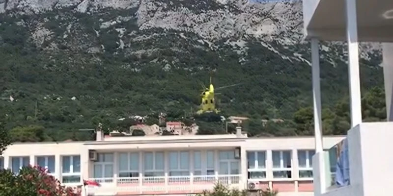 Gradac: Žena se utapala u moru, reanimirali je kupači, preminula na putu za bolnicu