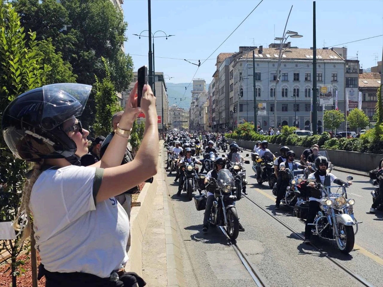 Počast žrtvama genocida: Stotine motociklista iz Sarajeva krenule ka Potočarima