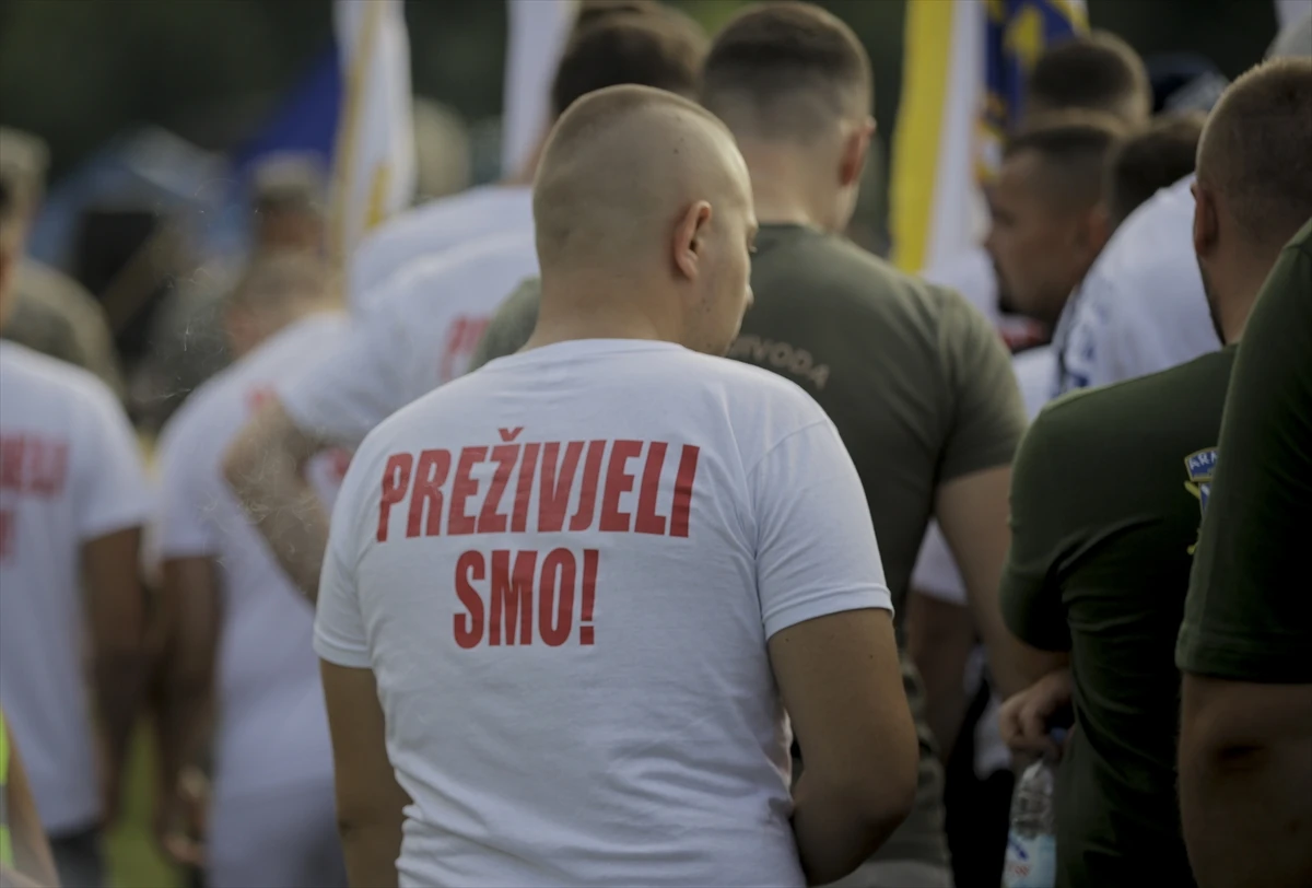 Krenuo "Marš mira": Tisuće ljudi iz različitih dijelova svijeta odaju počast žrtvama Srebrenince