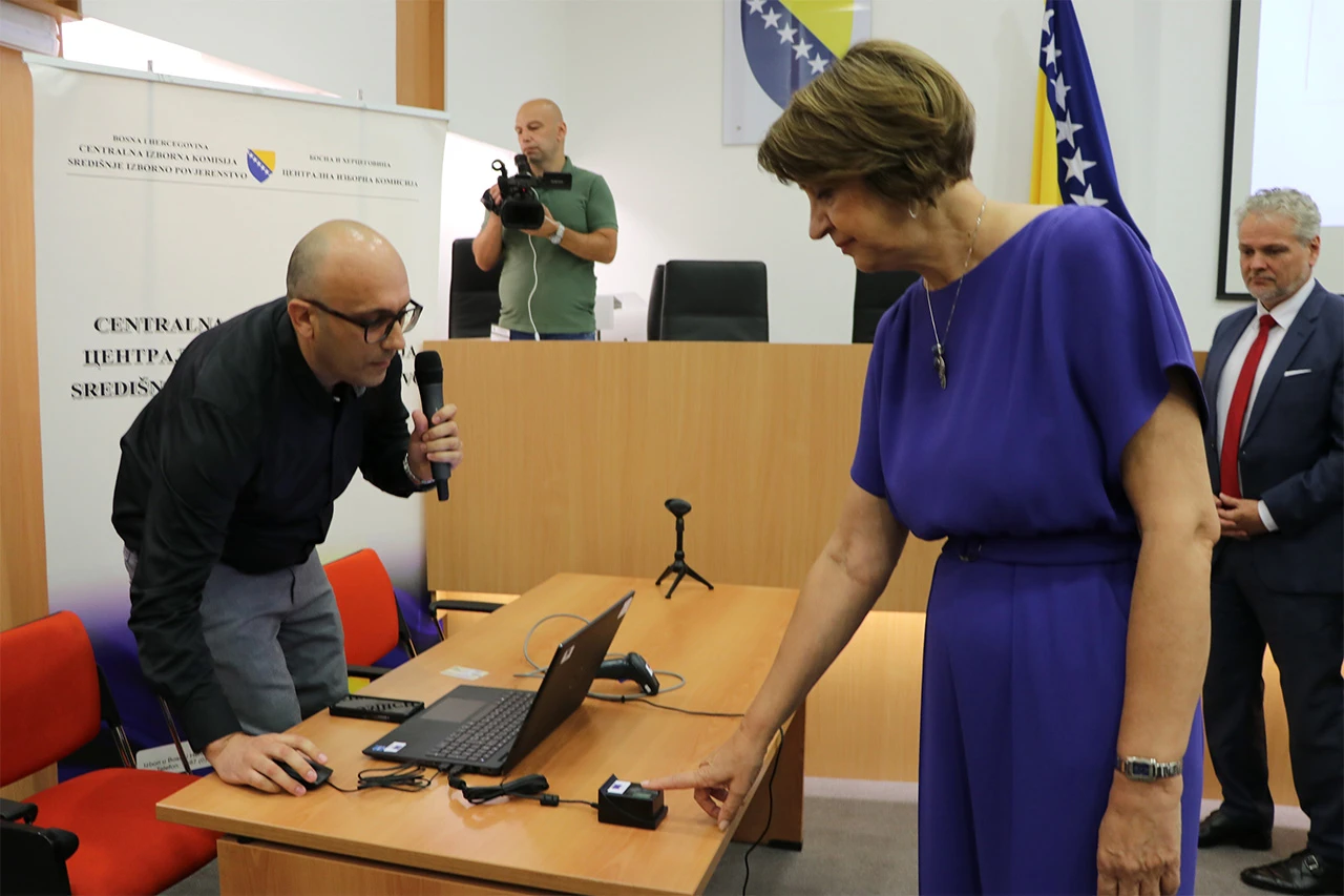 SIP-u BiH uručena oprema i softverska rješenja u vrijednosti više od 600.000 eura