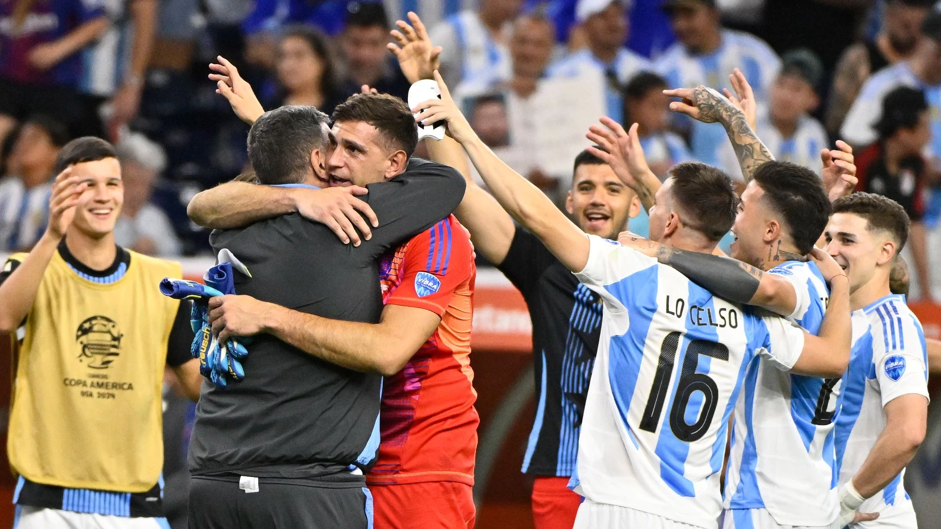 VIDEO I Messi promašio penal, Martinez spašavao