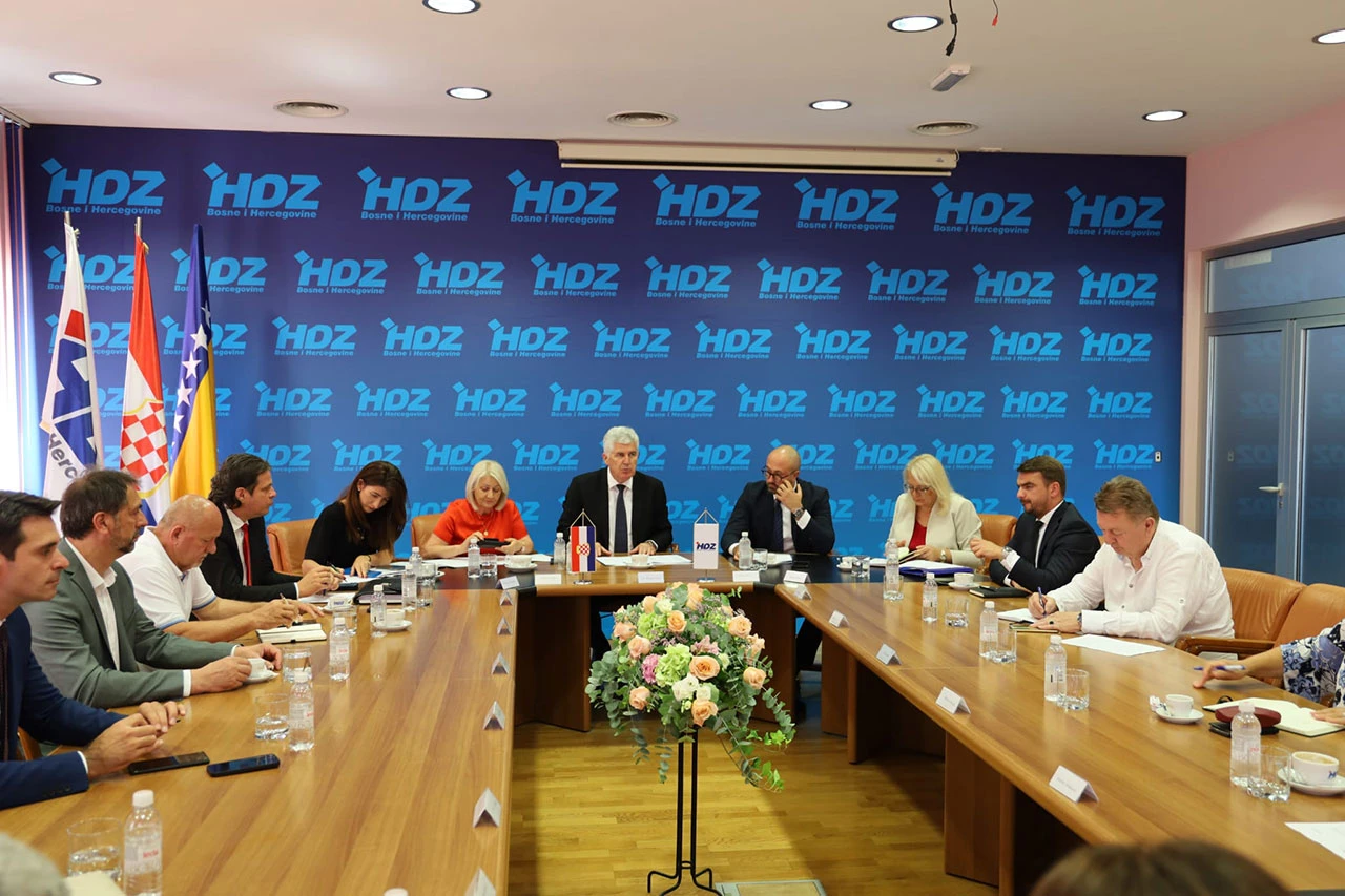 HDZ: BiH pod mađarskim predsjedanjem EU mora otvoriti pregovarački proces