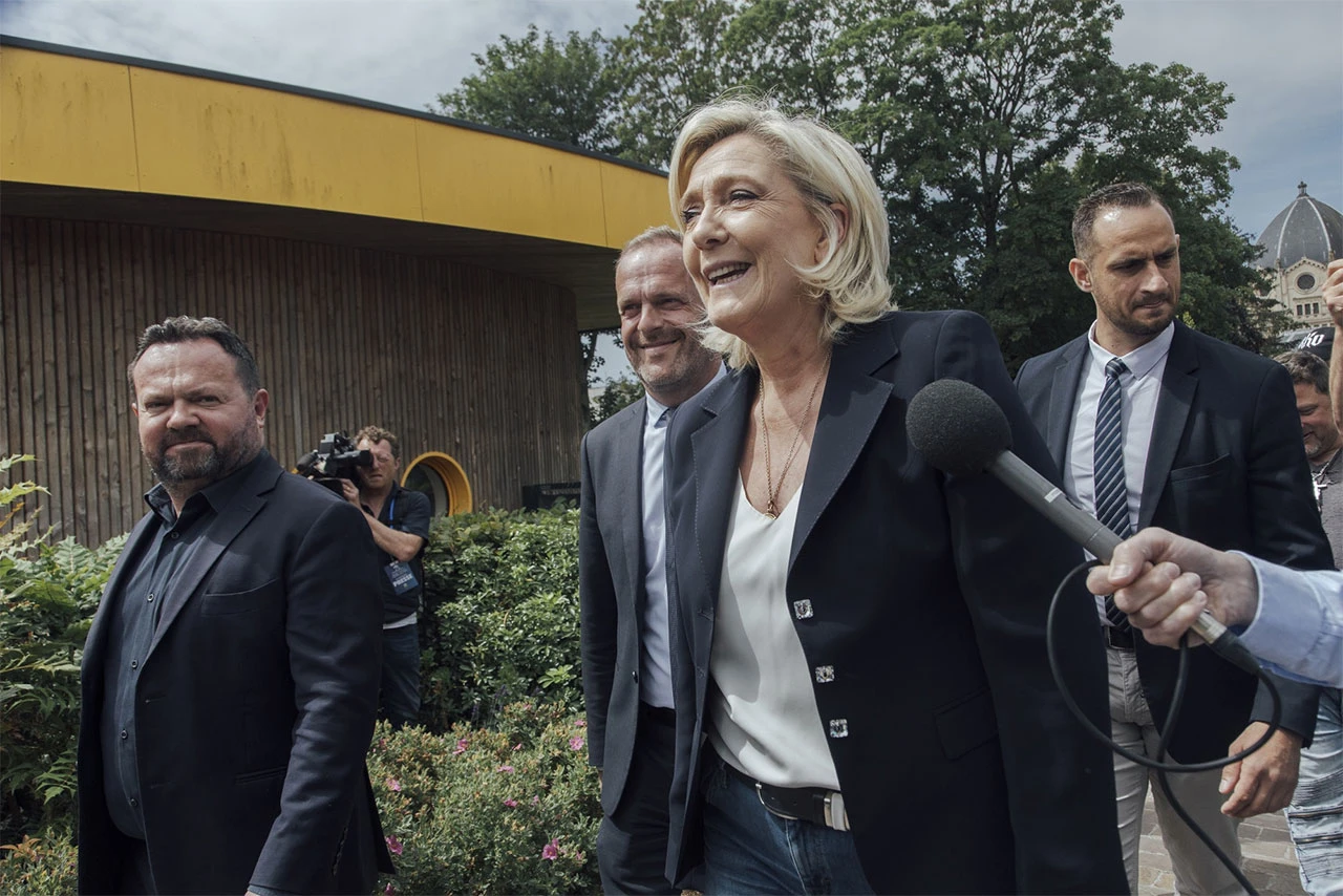 Le Pen vodi na izborima:''Francuzi očito žele okrenuti stranicu''