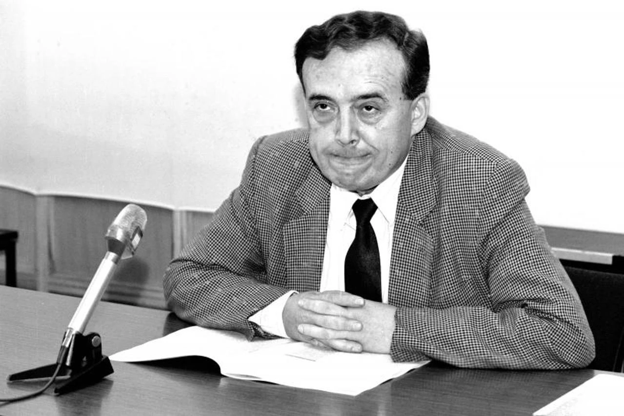 Stipe Šuvar, marksist iz Zagvozda kojeg je vrijeme skoro odnijelo u zaborav