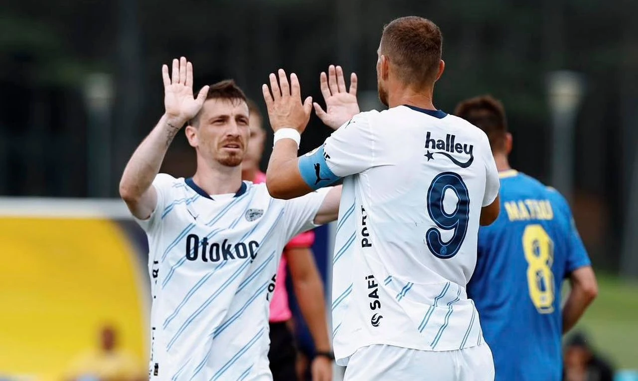 VIDEO I Džeko je još uvijek igrač Fenera, za koji postiže golove