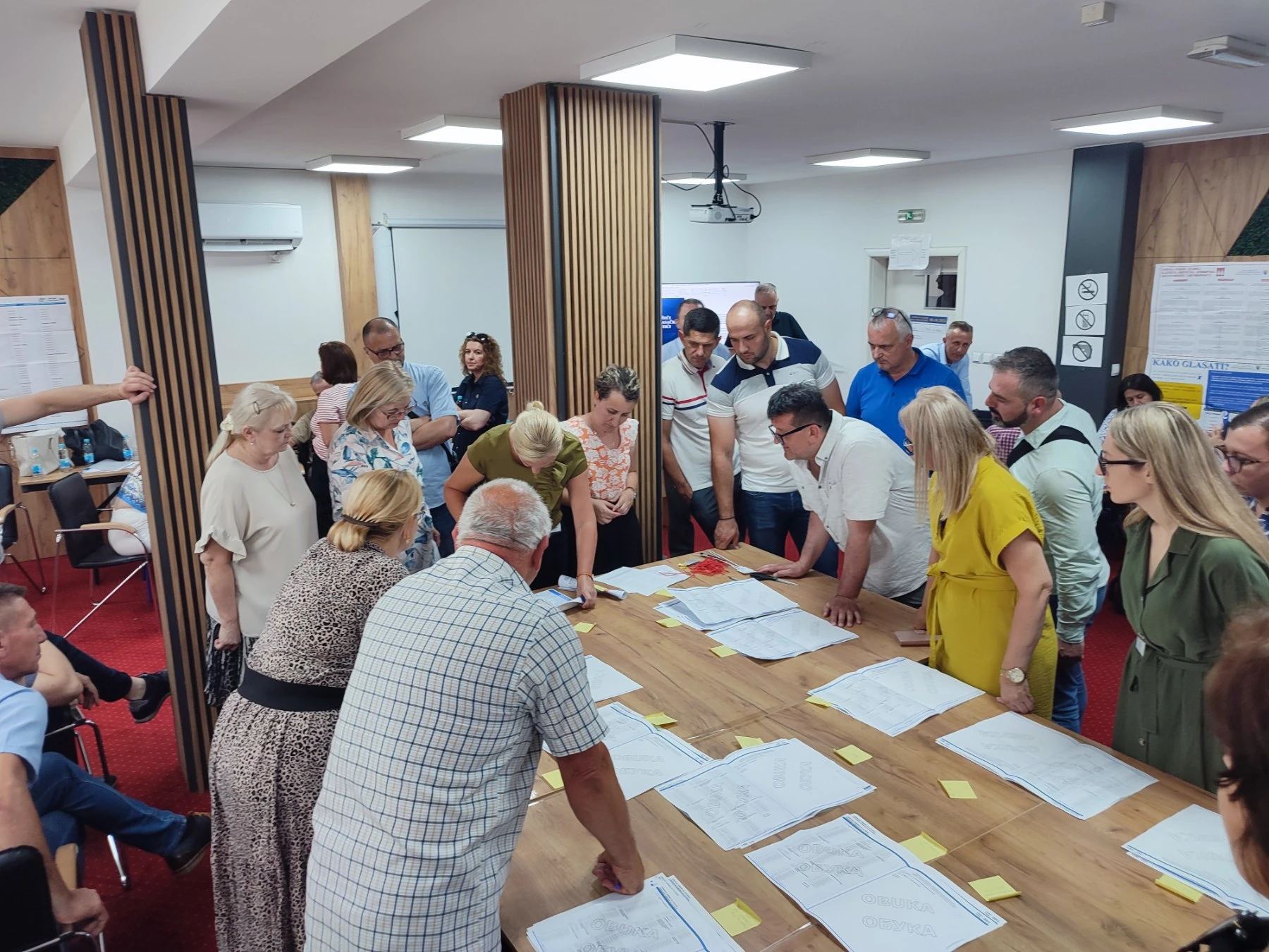 Počela višednevna edukacija instruktora koji će obučavati kandidate za birački odbor