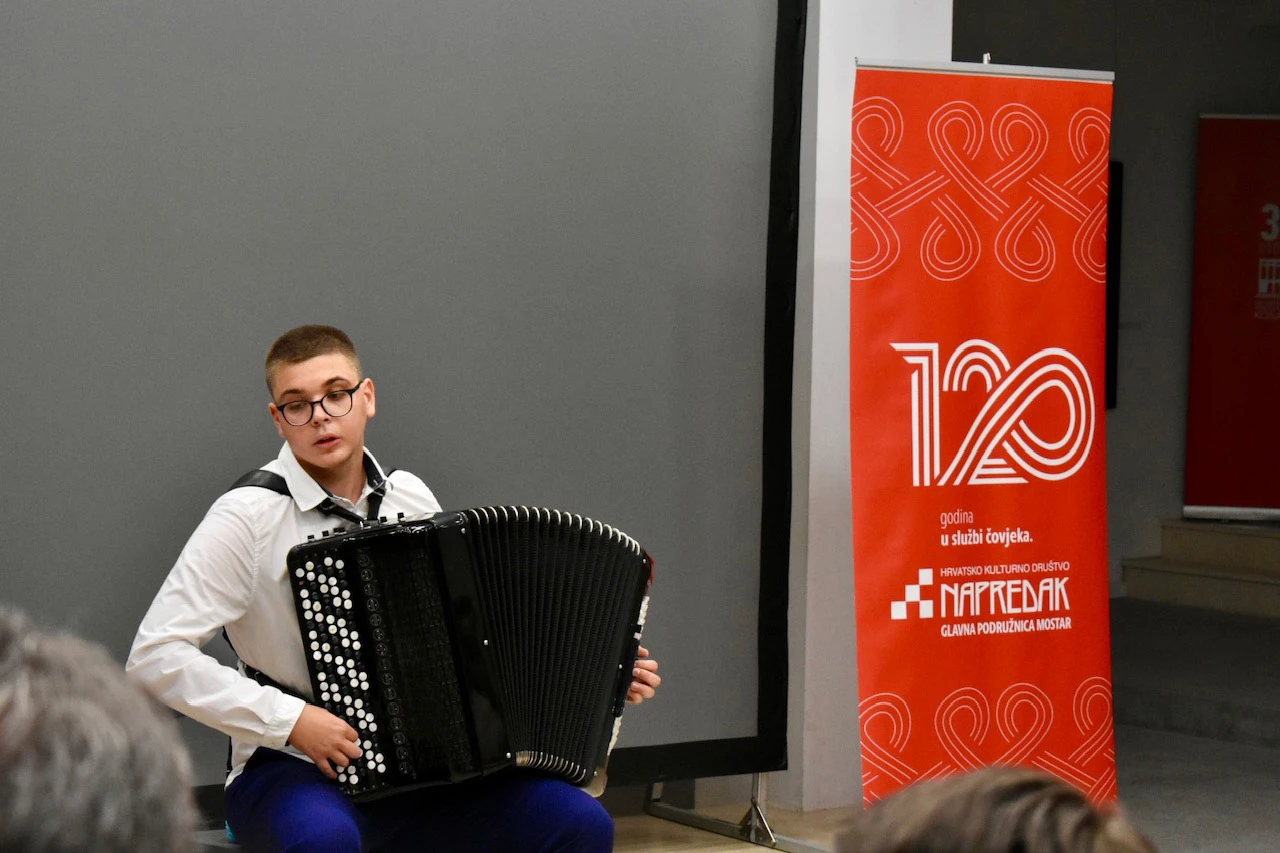 Čarobnjak na harmonici - održan koncert Ante Milića