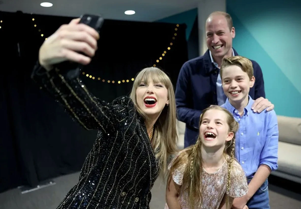 Princ William njihao bokovima na koncertu Taylor Swift