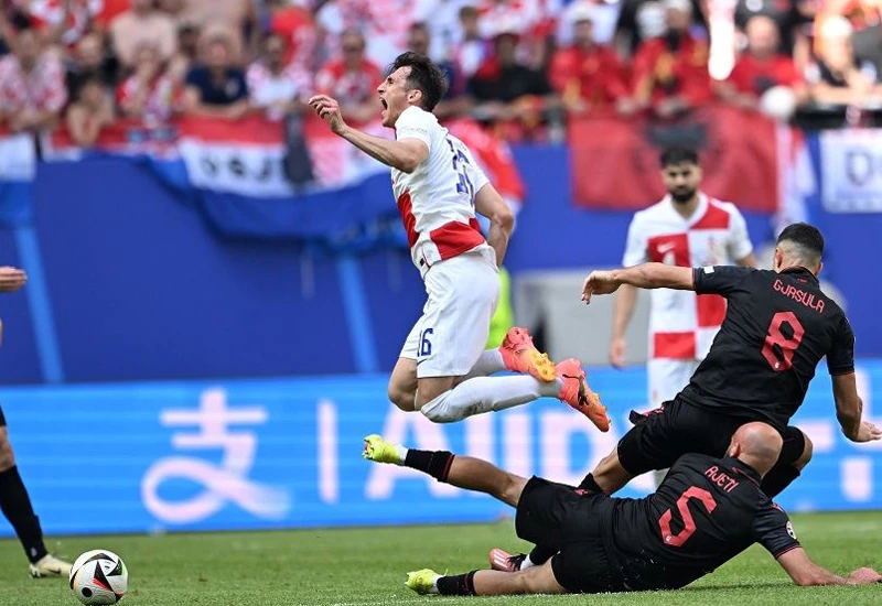 Iako Vatreni ne pobjeđuju, od Eura dobro zarađuju