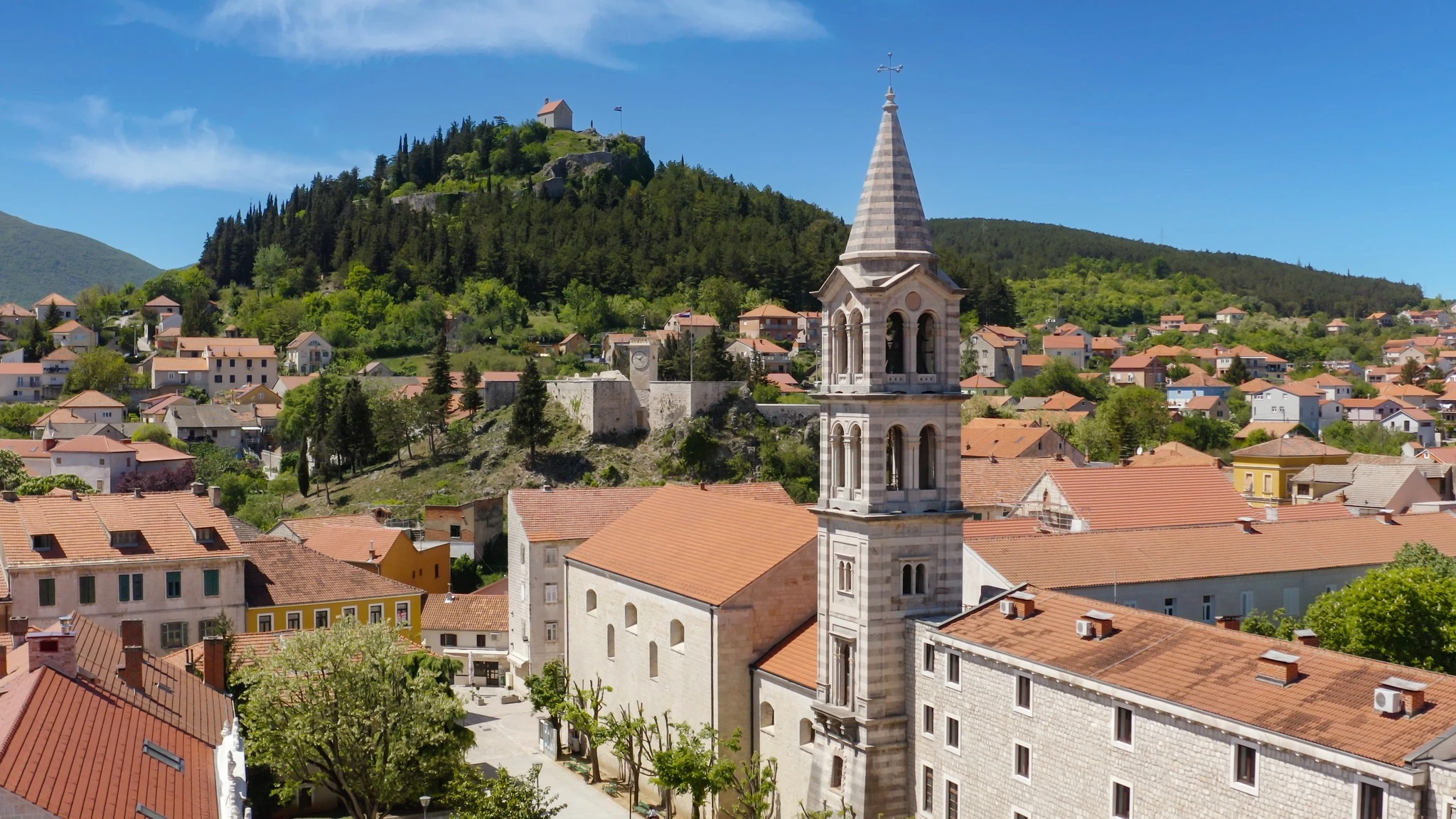 Veliko priznanje za dalmatinsko svetište: Svetište Gospe Sinjske proglašeno manjom bazilikom