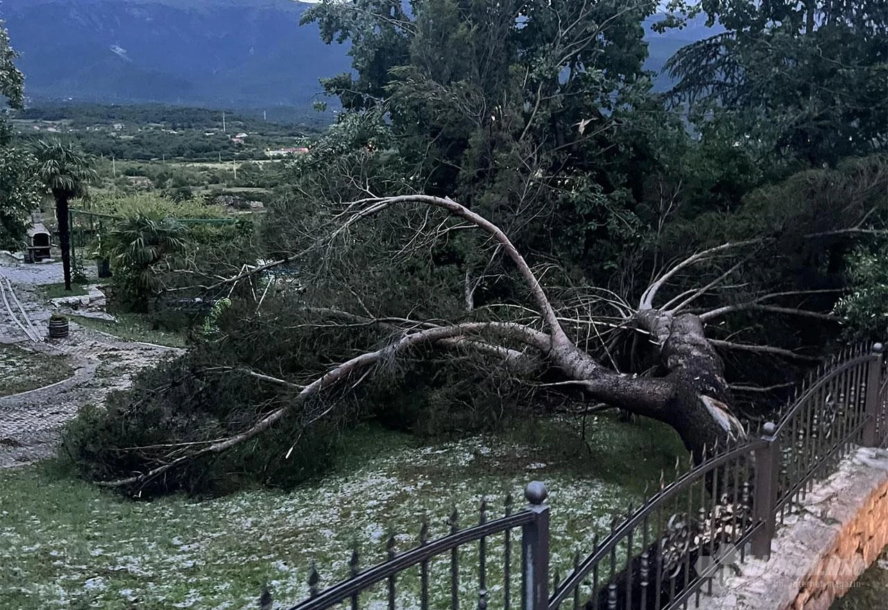 FOTO Nevrijeme napravilo štetu i naseljima oko Mostara