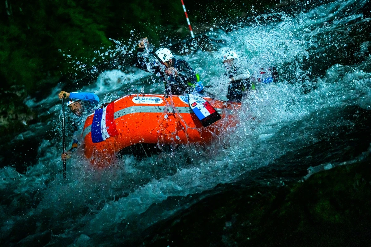 Konjic domaćin spektakla - 30 ekipa defilira Neretvom
