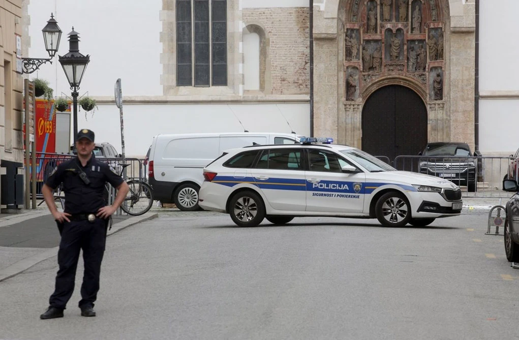 Drama pred zgradom hrvatske Vlade: Muškarac se polio benzinom i zapalio