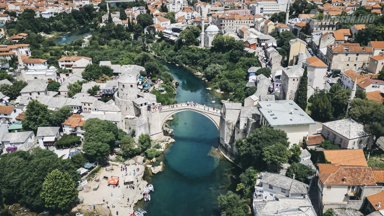 Stari most u Mostaru u top 3 najpopularnije Instagram lokacije u BiH