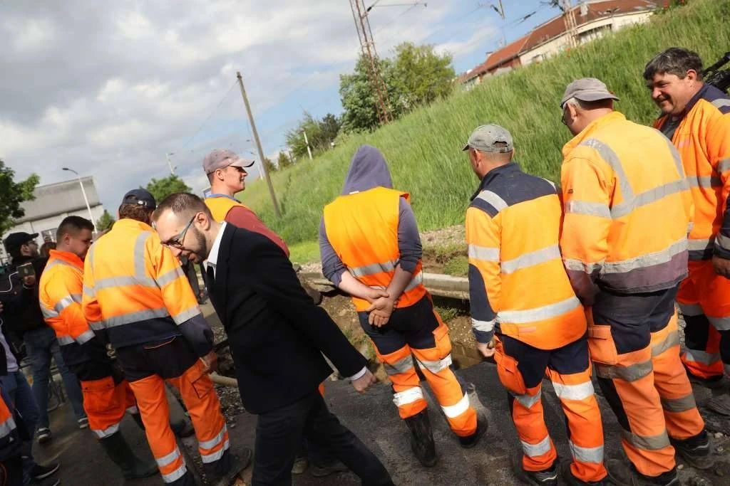 U sudaru dva kombija kod Zenice više osoba ozlijeđeno