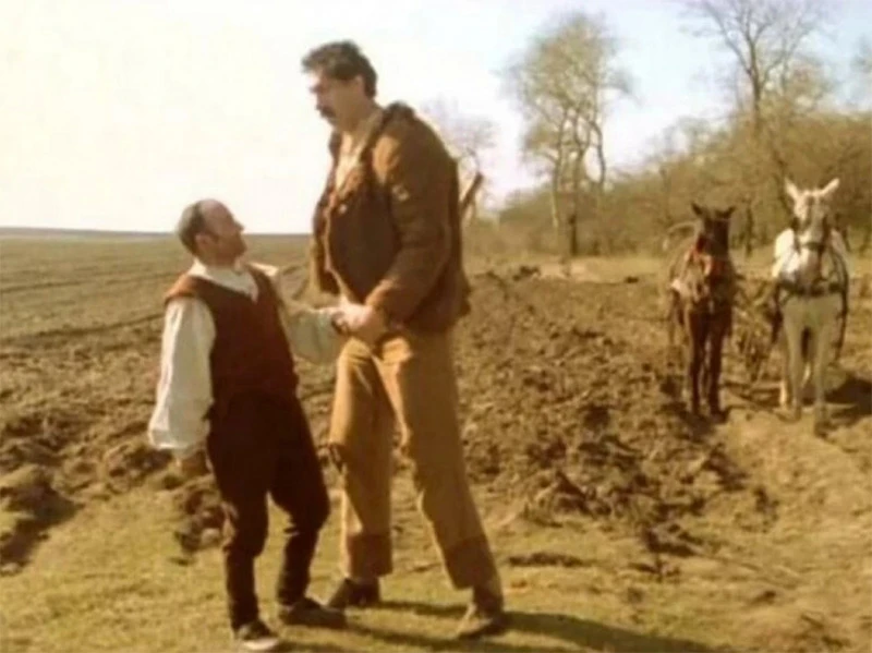 S traktora u slavu - Umro div iz filma Ko to tamo peva