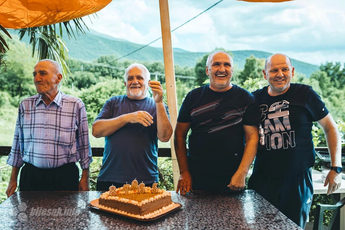 FOTO | Četiri okrugla rođendana obitelji Crnjac bila su dovoljan razlog za slavlje u Bijelom Polju