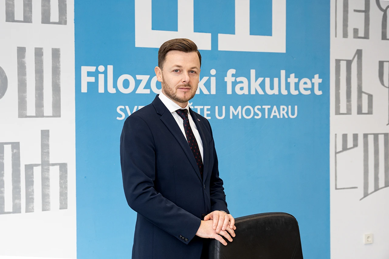 'Umjetnost – Umjetna inteligencija – Umjetna stvarnost' teme konferencije Identiteti, kulture i jezici