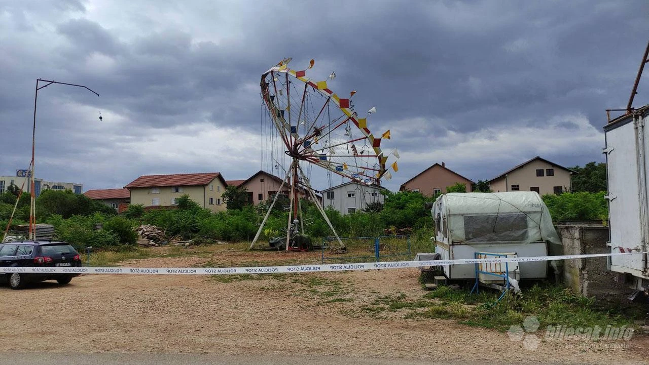 Pad s ringišpila u Ljubuškom: Troje djece zadržano na liječenju u mostarskoj bolnici
