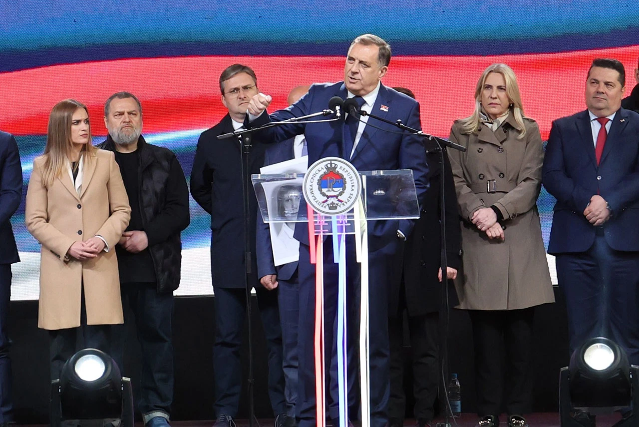 Dodik o Ustavnom sudu: Odluke može donositi samo troje sudaca