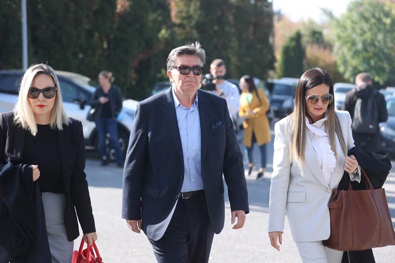 Ganić i ostali: Presijecanje kolone i ranjavanje u Dobrovoljačkoj