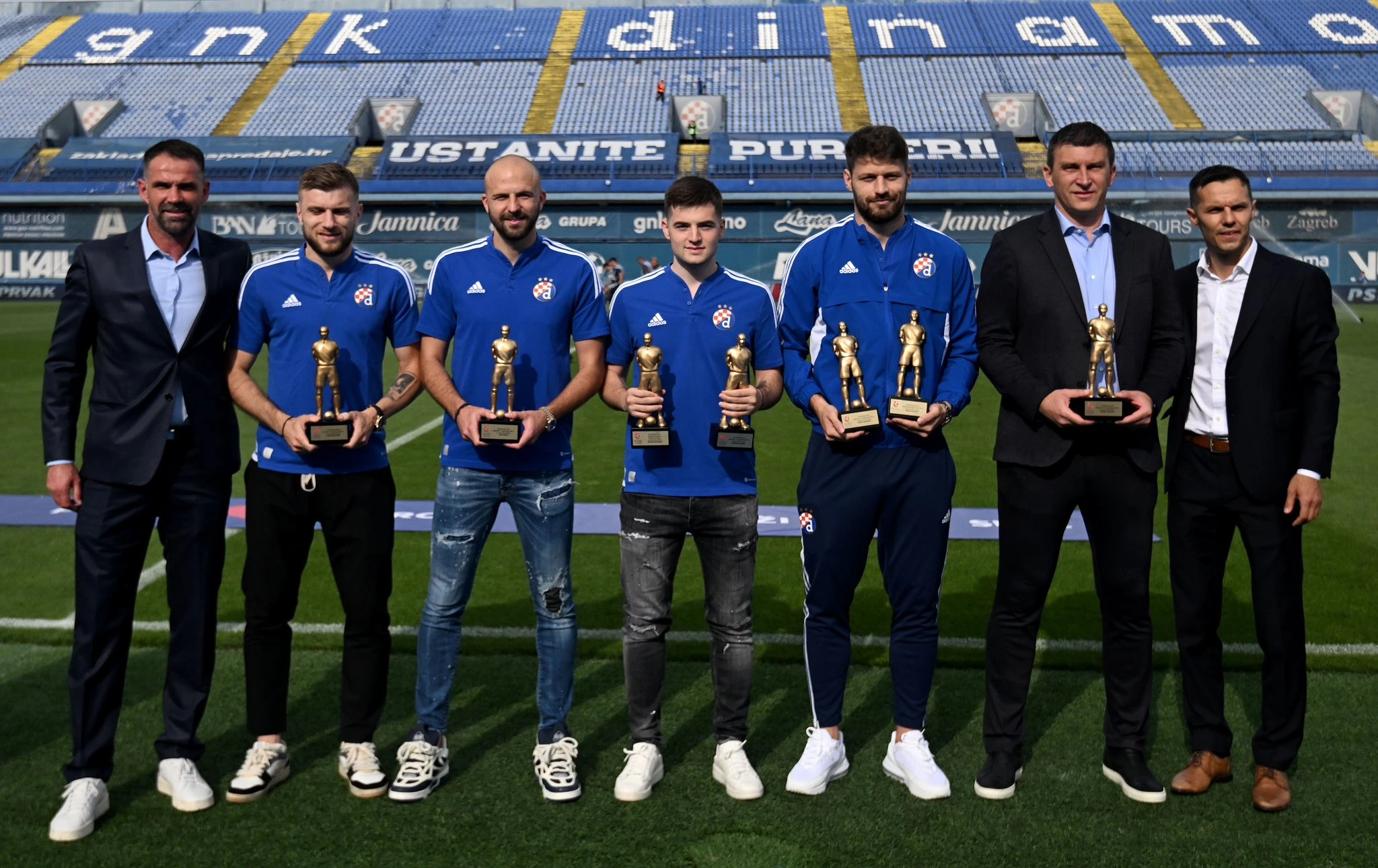 Dinamo na lijevoj, Zrinjski na desnoj nozi: Jakirović istetovirao nove trofeje