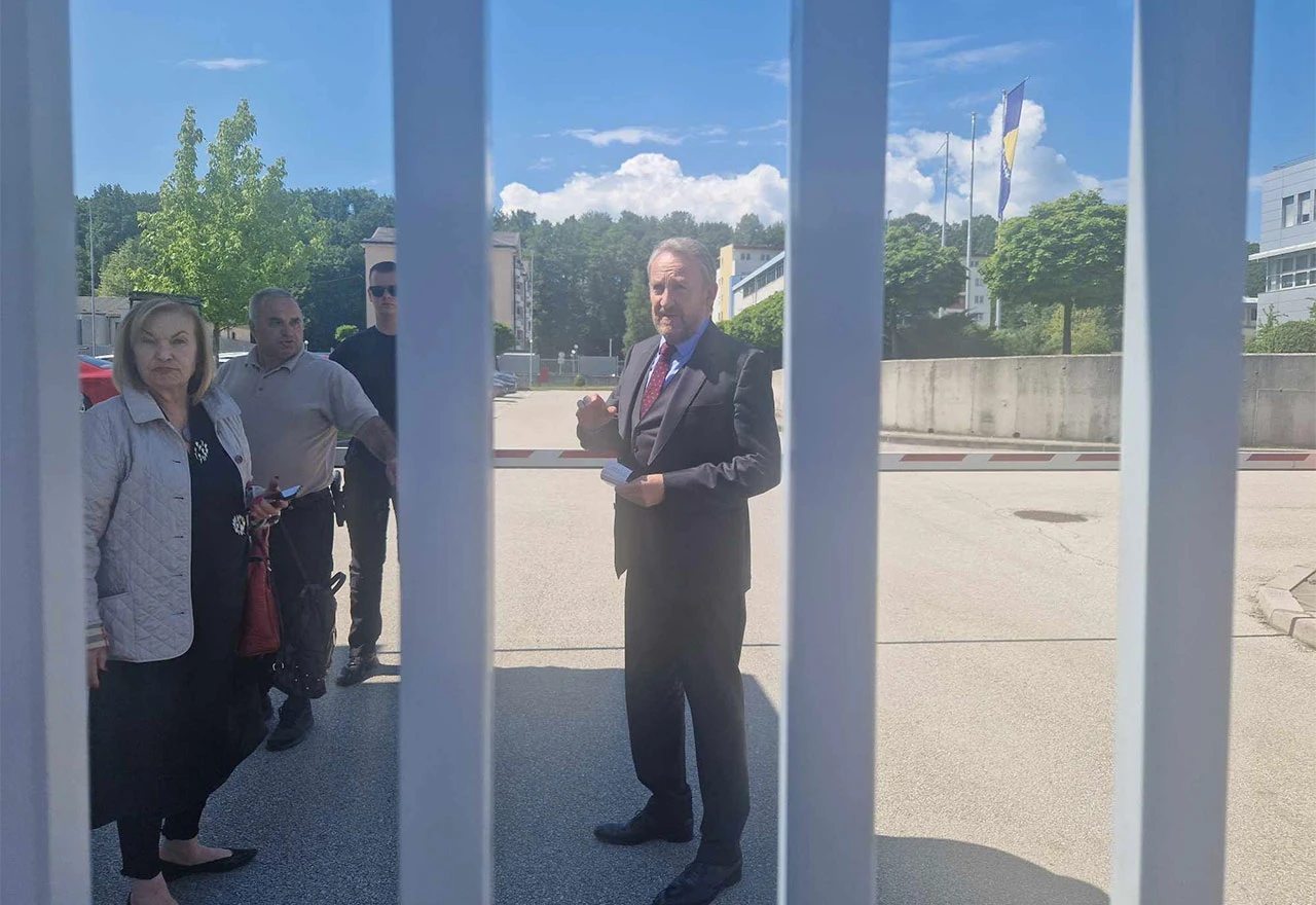 Bakir stigao u SIPA-u na ispitivanje