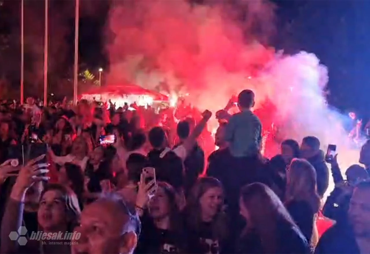 VIDEO | Mostar ''gori'' uz hit Zostera ''Oni tuku bezbolnim palicama...''