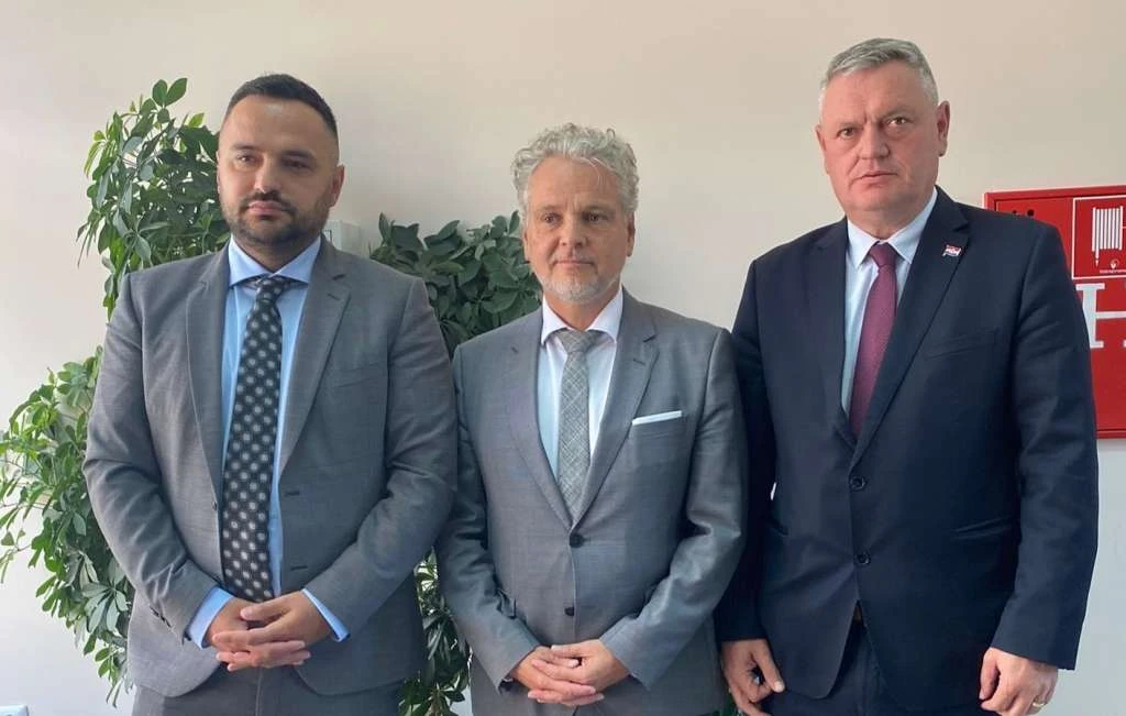 Sattler u Tomislavgradu i Livnu: Predstavnici EU uvijek će biti potpora BiH na putu ka EU