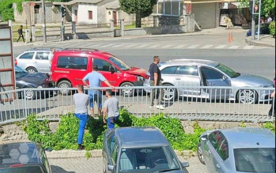 Lančani sudar na Bulevaru