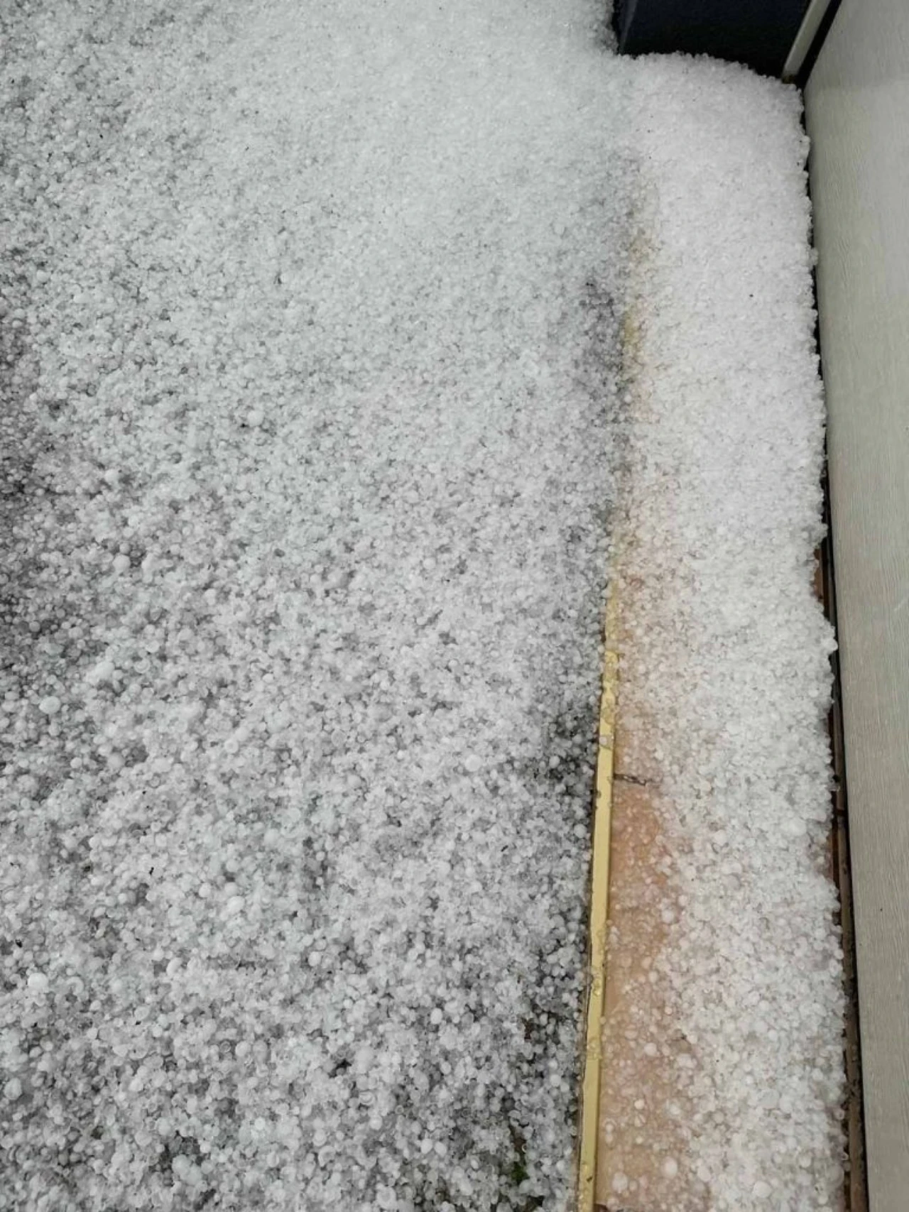 Nevrijeme pogodilo istok Hrvatske: Tuča je stigla u tri - četiri navrata