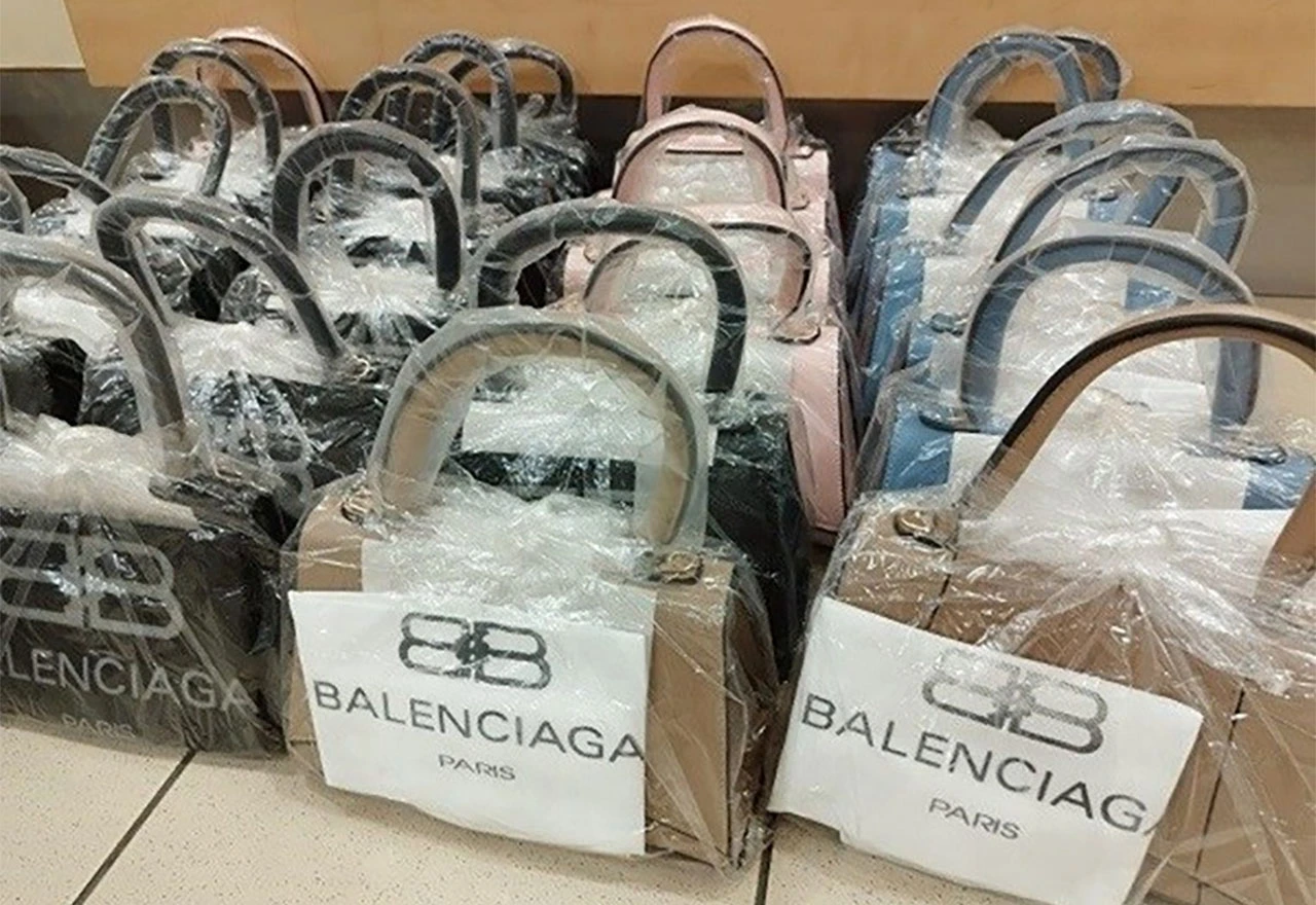 Prada, Balenciaga, Gucci: Uhvaćen čovjek s lažnim torbicama