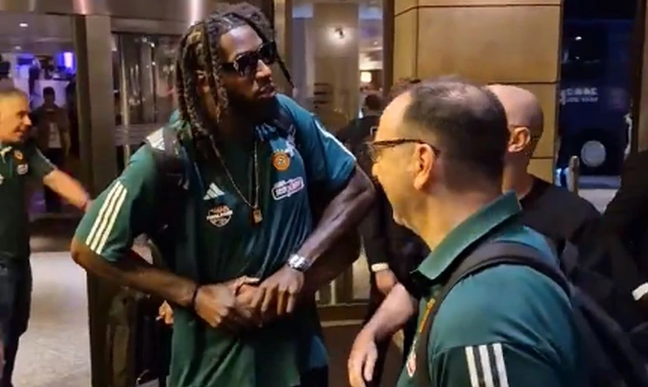 VIDEO I Navijači Fenera dočekali Atamana i Panathinaikos