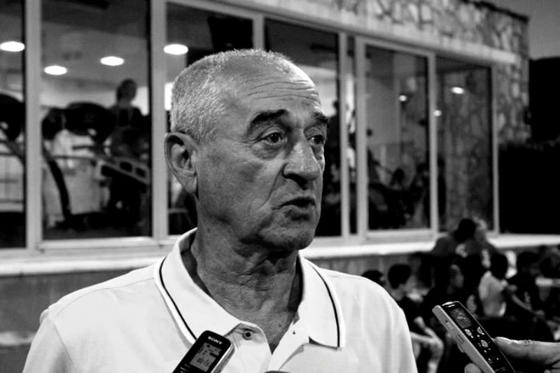VIDEO I Prijatelji se oprostili od legendarnog trenera