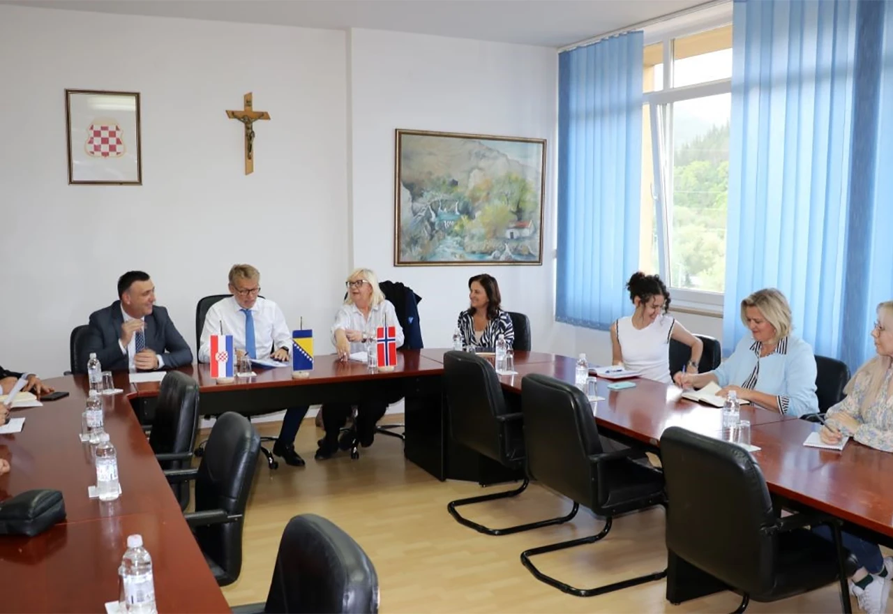Norveški veleposlanik posjetio ŽZH: ''Važno je jačati poslovne veze''