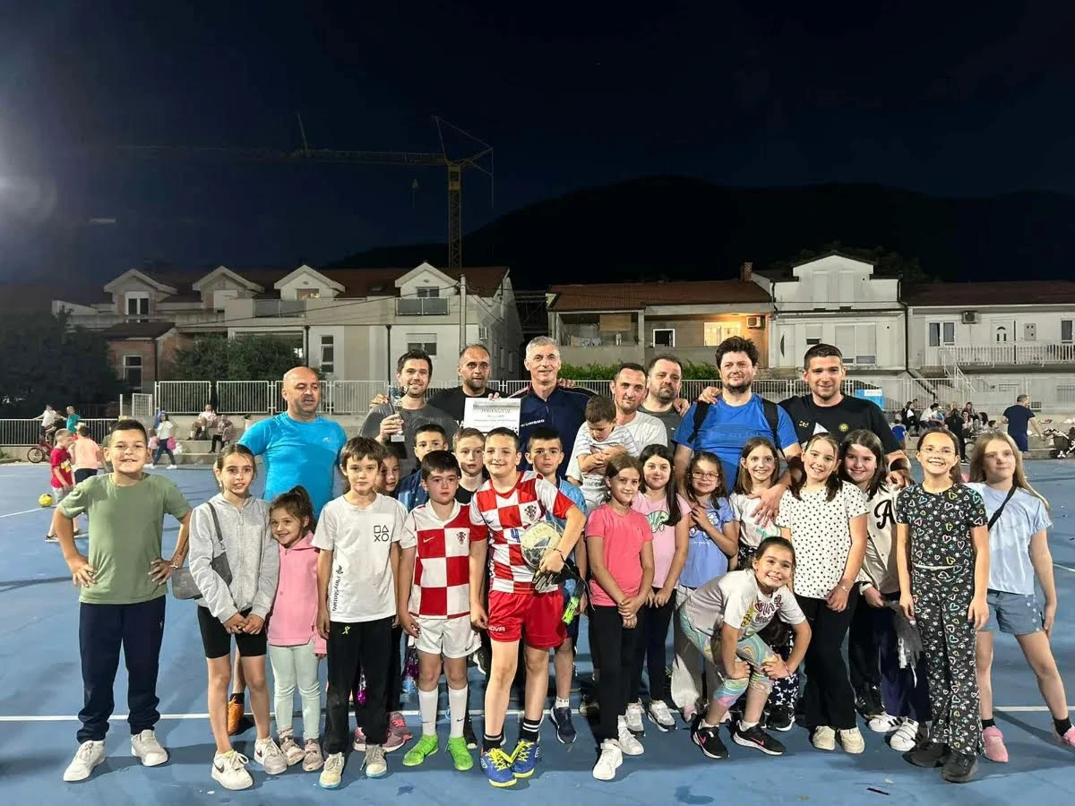 Ujedinjeni kroz sport: Očevi učenika razredne nastave na tragu obiteljskog duha