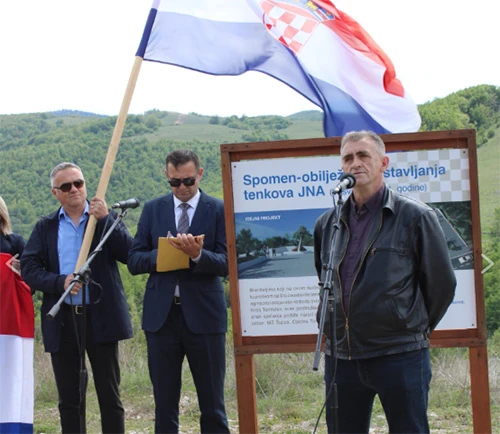 33. obljetnica zaustavljanja tenkova JNA u Šujici - Iritira razdvojenost ovog događaja sa zaustavljanjem u Pologu