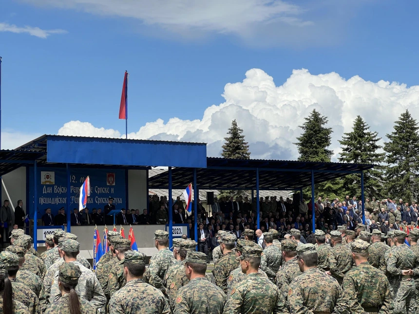 Dodik: Vojsku Republike Srpske stvorio je srpski narod