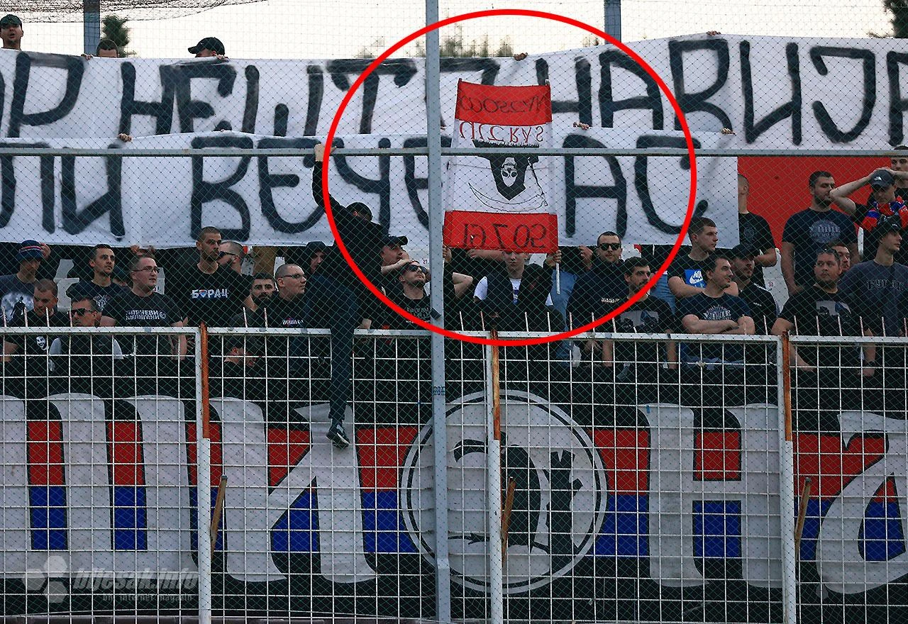 FOTO/VIDEO | Lešinari poručili: Da se bar nešto navijački zapali večeras i zapalili zastavu Ultrasa