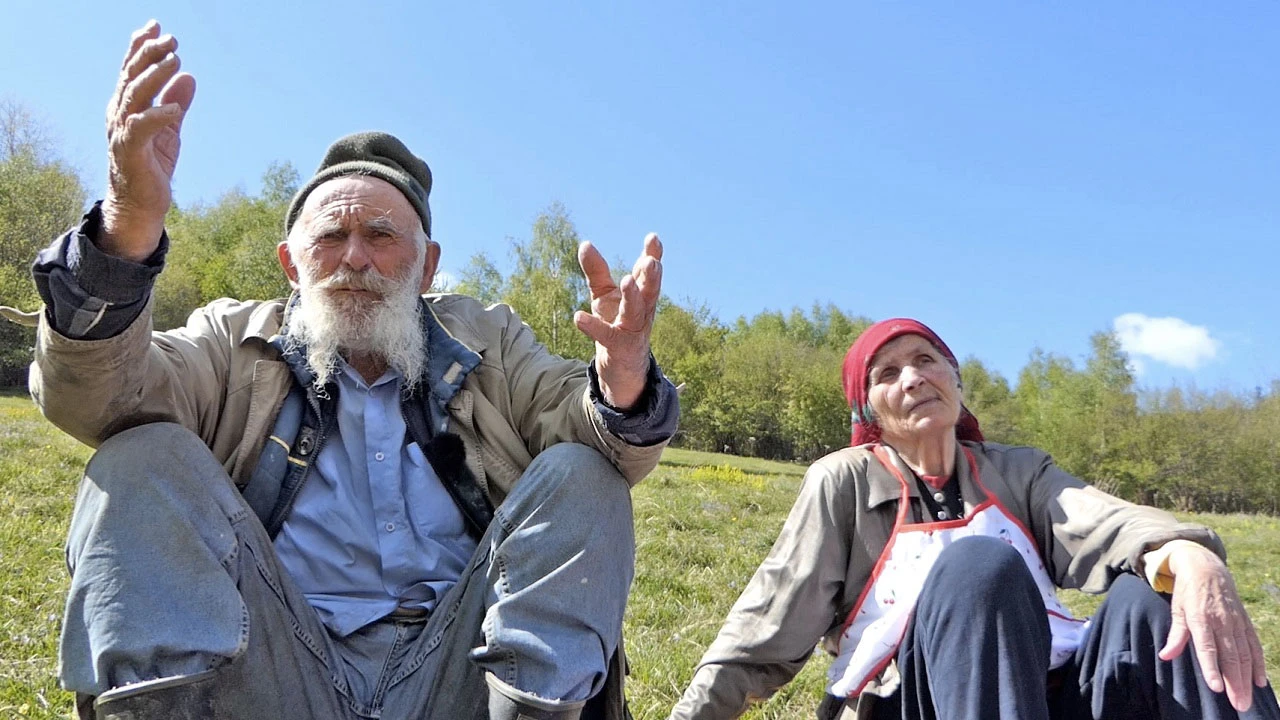 VIDEO: Iznenadili smo najstarijeg ovčara, doveli mu babu, bilo je veselo