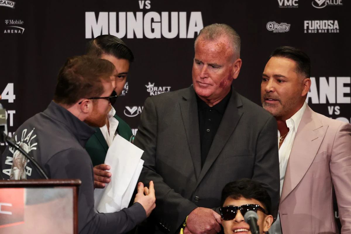 VIDEO I De La Hoya i Canelo se zakačili na presici