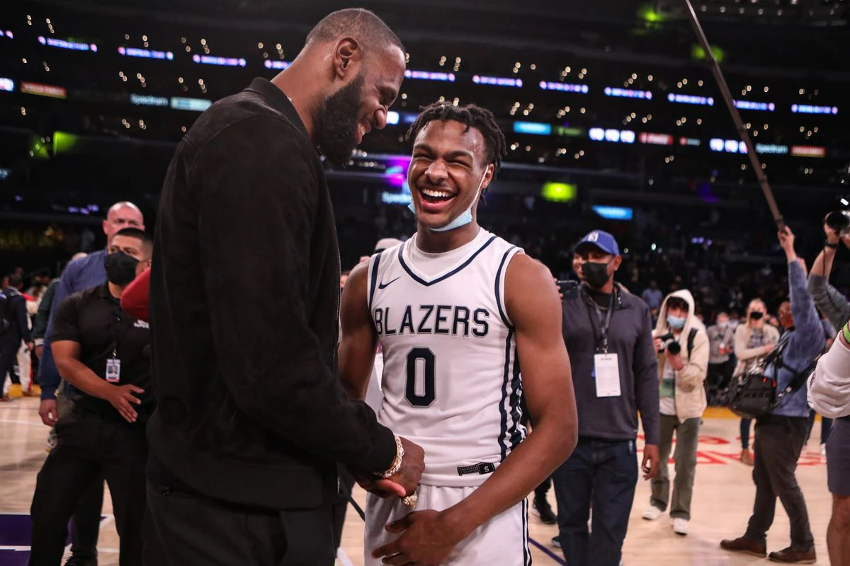  Lakersi spremaju senzaciju: Bronny i LeBron u istoj ekipi?